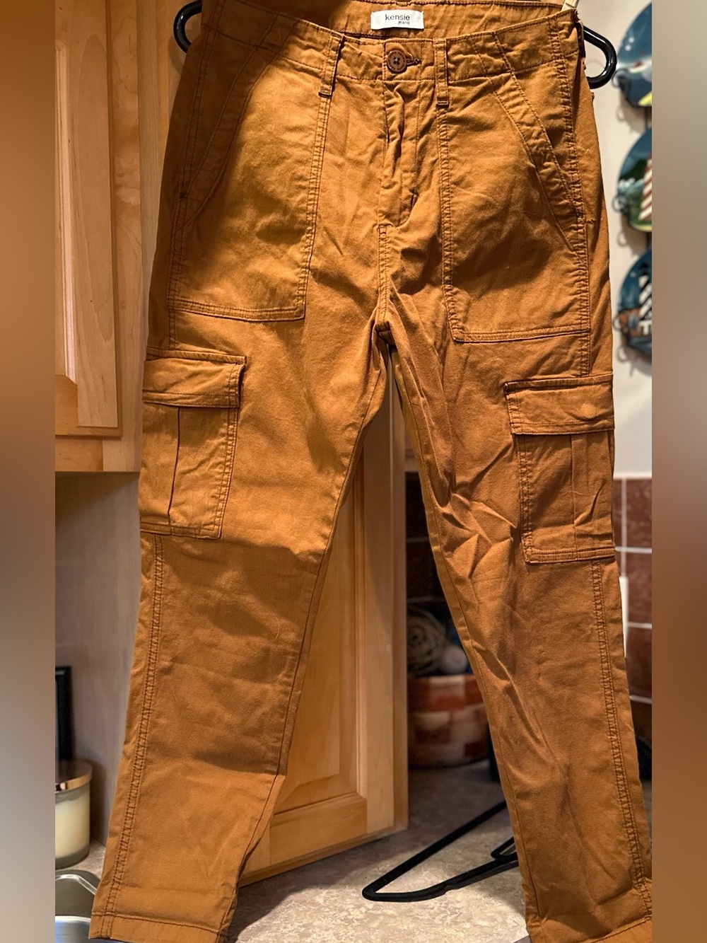 Kensie Straight-Leg Cargo Pants in Rust Brown